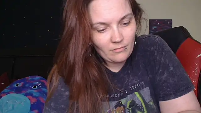 ToxicLilly online show from 29, 10, 2025