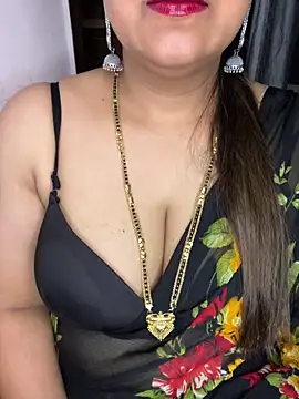 Zoya Varma004 online show from 17, 5, 2026