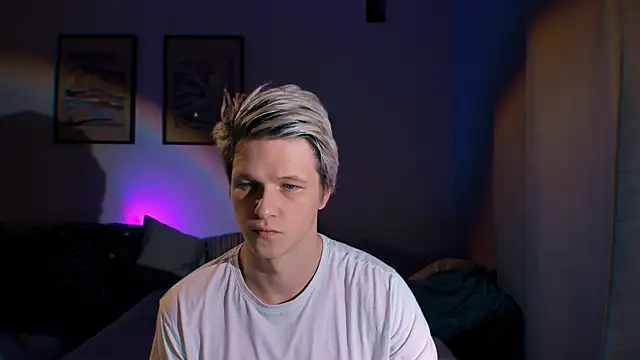 Breston Sweet online show from 14, 9, 2025