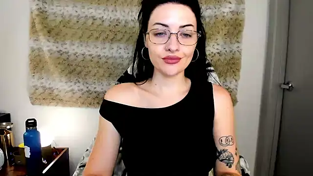 Snapshot of MelroseStrip chatting on 27, 9, 2025 MelroseStrip online show from 27, 9, 2025