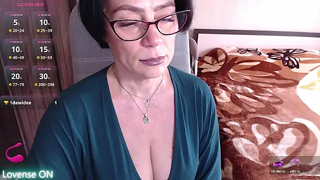 Snapshot of BelovedLady chatting on 24, 2, 2025 BelovedLady online show from 24, 2, 2025