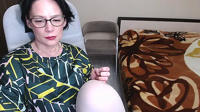 Snapshot of BelovedLady chatting on 7, 3, 2025 BelovedLady online show from 7, 3, 2025