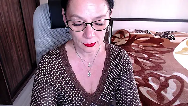 Snapshot of BelovedLady chatting on 8, 3, 2025 BelovedLady online show from 8, 3, 2025