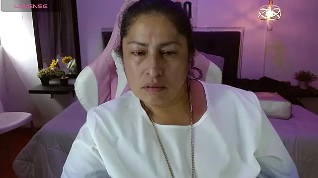 Keyla01  online show from 27, 10, 2025