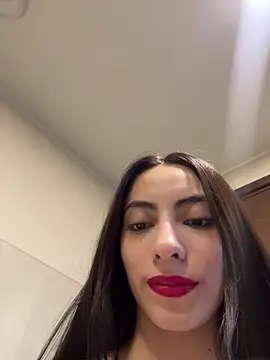Snapshot of martiiaciar chatting on 5, 1, 2025 martiiaciar online show from 5, 1, 2025