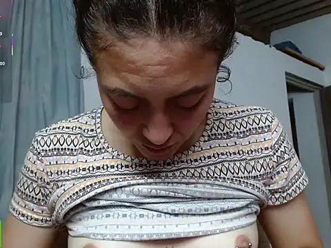 Snapshot of Olivia_Bright chatting on 9, 3, 2026 Olivia Bright online show from 9, 3, 2026