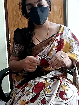 Snapshot of yoursana- chatting on 4, 12, 2024 yoursana- online show from 4, 12, 2024