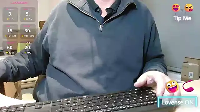 Snapshot of bigbadjon69 chatting on 13, 1, 2025 bigbadjon69 online show from 13, 1, 2025