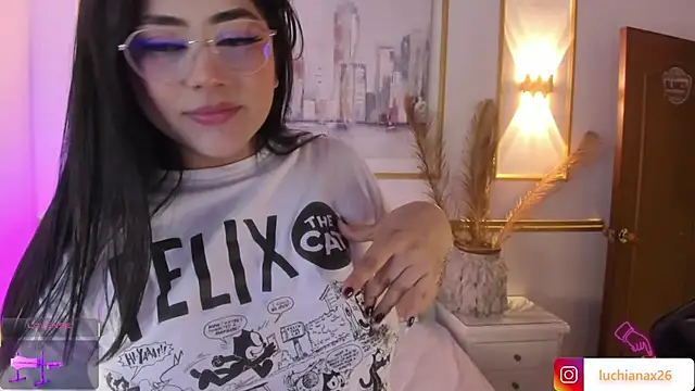 Snapshot of lucy26_ chatting on 18, 1, 2025 lucy26  online show from 18, 1, 2025