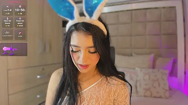 Snapshot of Victoria_adaams chatting on 20, 10, 2025 Victoria adaams online show from 20, 10, 2025