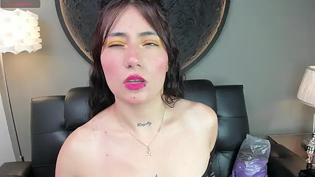 miss sharlotte18 online show from 7, 1, 2025
