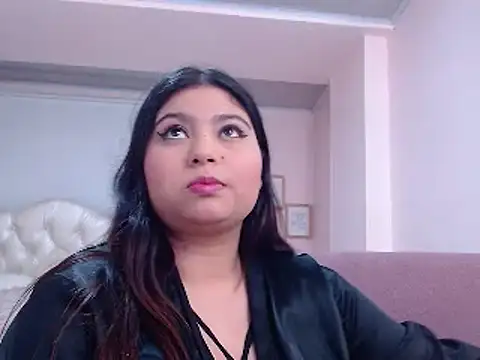 Snapshot of annylouis chatting on 15, 12, 2024 annylouis online show from 15, 12, 2024