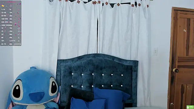 Snapshot of Bianka_olivetto021 chatting on 30, 10, 2025 Bianka olivetto021 online show from 30, 10, 2025