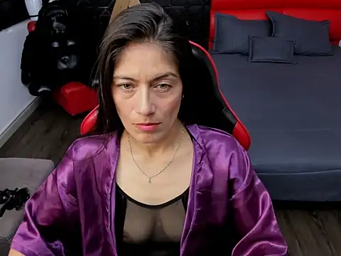 AnnyMilet  online show from 17, 7, 2026