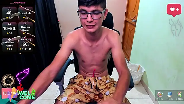 Snapshot of GoldenProject chatting on 23, 12, 2025 GoldenProject online show from 23, 12, 2025