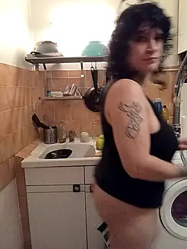 callmelouve online show from 23, 11, 2025