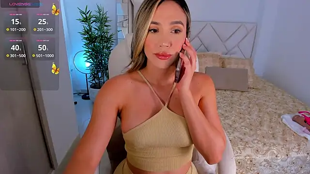 Snapshot of NiaBennet_ chatting on 5, 2, 2025 NiaBennet online show from 5, 2, 2025