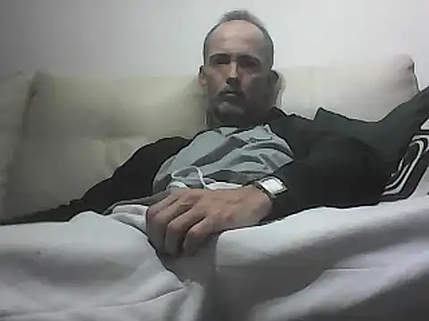 Snapshot of latinx44 chatting on 19, 3, 2025 latinx44 online show from 19, 3, 2025