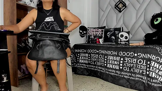 MirandaHaguen online show from 19, 5, 2026