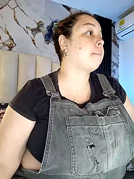 Snapshot of mollieblue69 chatting on 12, 1, 2026 mollieblue69 online show from 12, 1, 2026