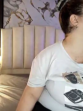 Snapshot of mollieblue69 chatting on 4, 2, 2026 mollieblue69 online show from 4, 2, 2026