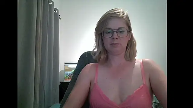 SavannaGirly online show from 23, 2, 2025