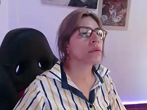 Snapshot of Chayla_Ruiz chatting on 17, 12, 2024 Chayla Ruiz online show from 17, 12, 2024