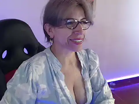 Snapshot of Chayla_Ruiz chatting on 19, 12, 2024 Chayla Ruiz online show from 19, 12, 2024