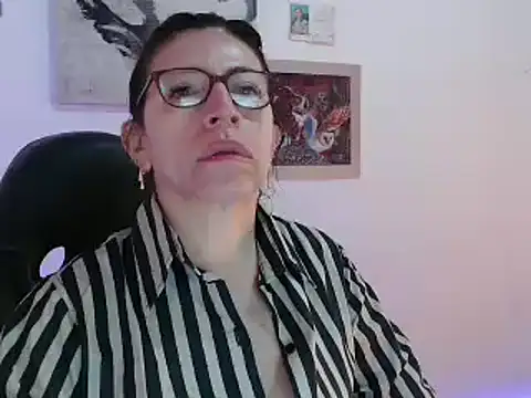 Snapshot of Chayla_Ruiz chatting on 27, 12, 2024 Chayla Ruiz online show from 27, 12, 2024