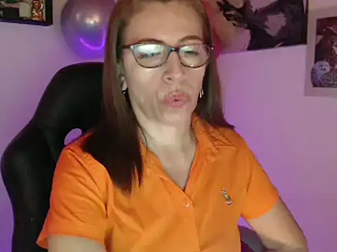 Snapshot of Chayla_Ruiz chatting on 8, 3, 2025 Chayla Ruiz online show from 8, 3, 2025