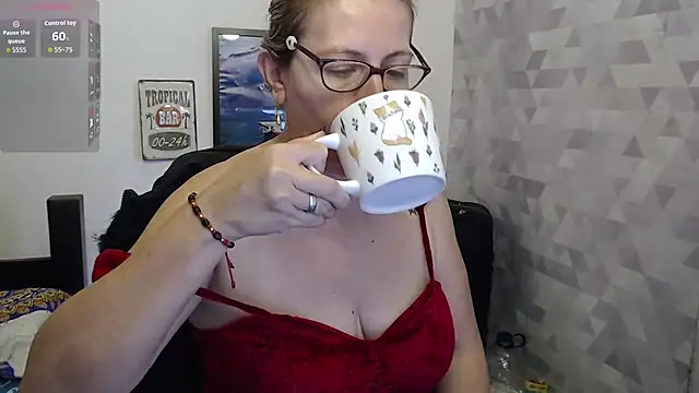 Snapshot of Chayla_Ruiz chatting on 9, 9, 2025 Chayla Ruiz online show from 9, 9, 2025