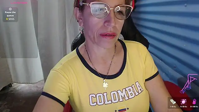 Chayla Ruiz online show from 17, 6, 2026