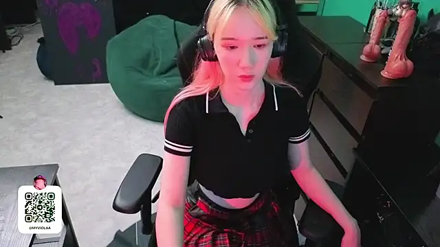 Maya Viola online show from 29, 6, 2026