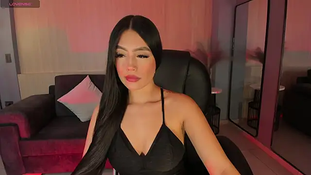 Snapshot of JadeEvansX chatting on 5, 12, 2024 JadeEvansX online show from 5, 12, 2024