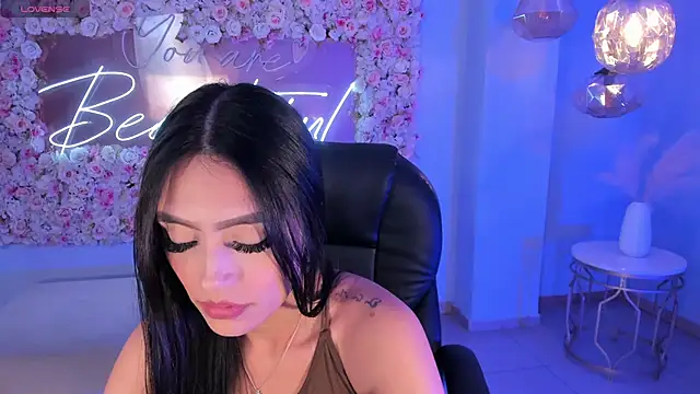Snapshot of JadeEvansX chatting on 24, 12, 2024 JadeEvansX online show from 24, 12, 2024