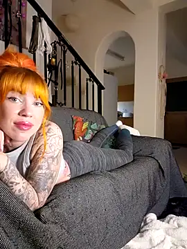 Snapshot of MissMialicious chatting on 5, 12, 2024 MissMialicious online show from 5, 12, 2024