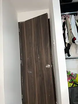 jailyncam  online show from 21, 4, 2026