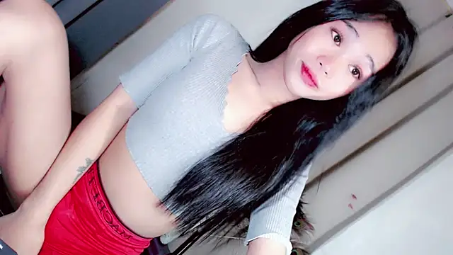 Snapshot of amomentoflust69 chatting on 5, 2, 2026 amomentoflust69 online show from 5, 2, 2026