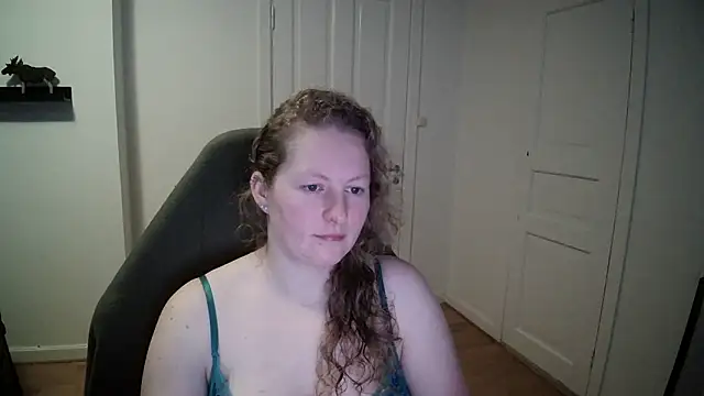 Snapshot of Girlnina-1995 chatting on 3, 12, 2024 Girlnina-1995 online show from 3, 12, 2024