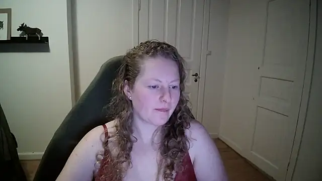Snapshot of Girlnina-1995 chatting on 9, 12, 2024 Girlnina-1995 online show from 9, 12, 2024
