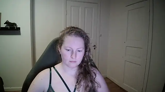 Snapshot of Girlnina-1995 chatting on 10, 12, 2024 Girlnina-1995 online show from 10, 12, 2024