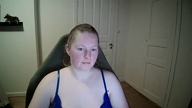 Snapshot of Girlnina-1995 chatting on 6, 1, 2025 Girlnina-1995 online show from 6, 1, 2025