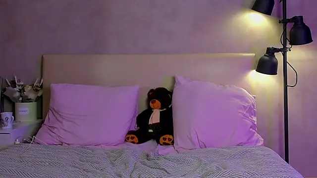 Snapshot of _ice_ba_by chatting on 25, 10, 2025  ice ba by online show from 25, 10, 2025