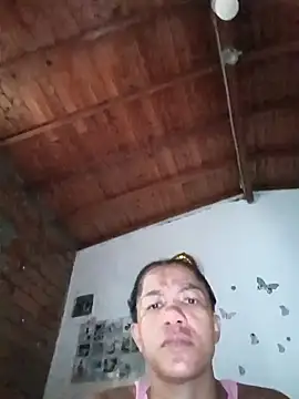 Snapshot of Bigassmommy_x chatting on 2, 11, 2025 Bigassmommy x online show from 2, 11, 2025