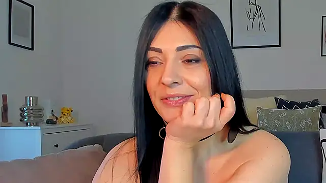 Snapshot of AryaSummersReal chatting on 3, 3, 2025 AryaSummersReal online show from 3, 3, 2025