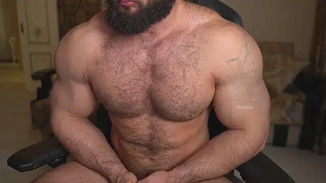 Snapshot of mike0xx chatting on 31, 10, 2025 mike0xx online show from 31, 10, 2025