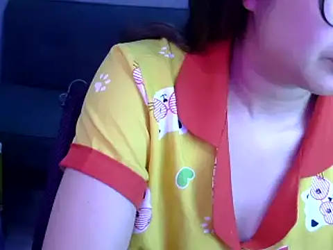 Bee 2k online show from 12, 5, 2026