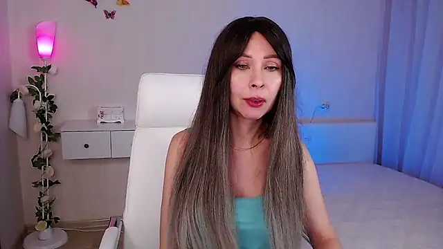 Snapshot of wendifoste chatting on 27, 2, 2025 wendifoste online show from 27, 2, 2025
