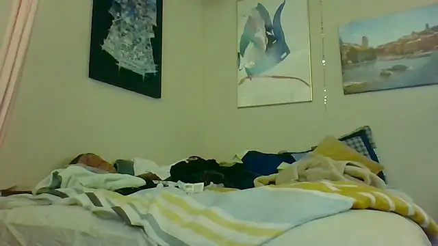 Snapshot of eatmeplease44 chatting on 4, 6, 2026 eatmeplease44 online show from 4, 6, 2026