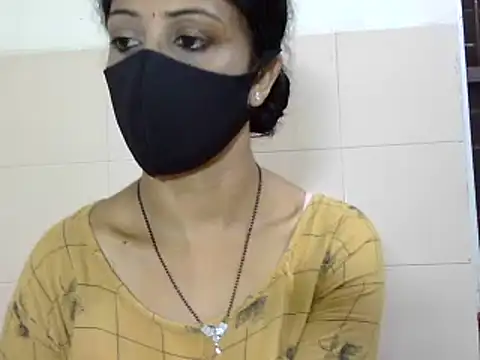 Snapshot of Indian_Horny_Wife chatting on 21, 9, 2025 Indian Horny Wife online show from 21, 9, 2025
